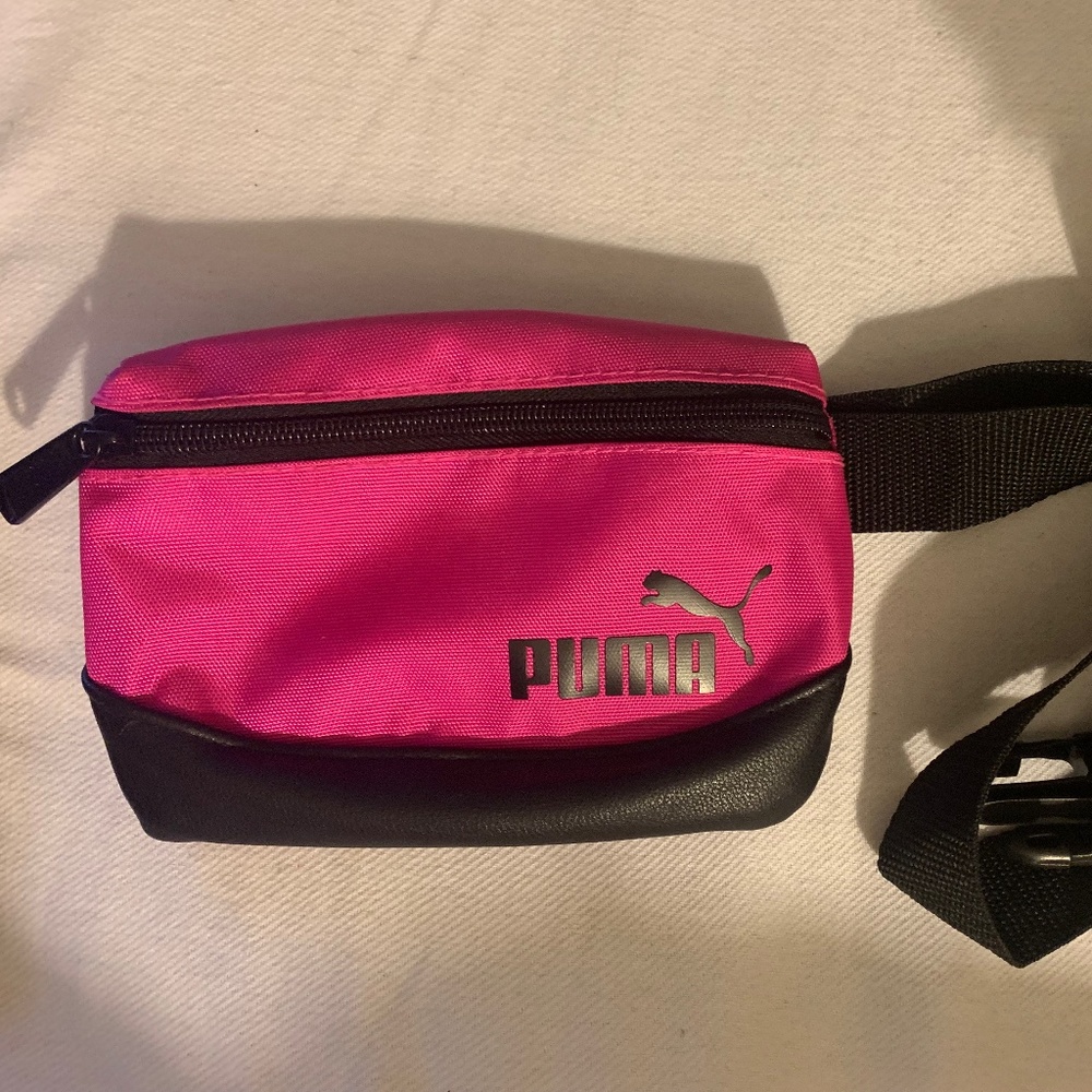 PUMA PINK FRANNY PACK (NEW, NO TAGS)